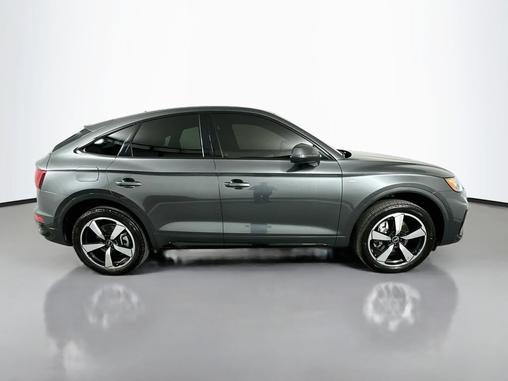 Used 2022 Audi Q5 2.0T Premium Plus w/ Premium Plus Package AWD/4WD image 4
