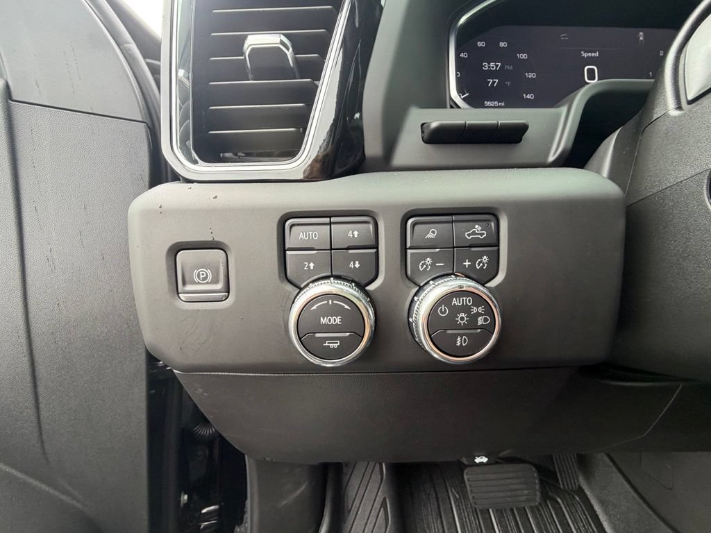 Used 2026 GMC Sierra 1500 Denali AWD/4WD image 4