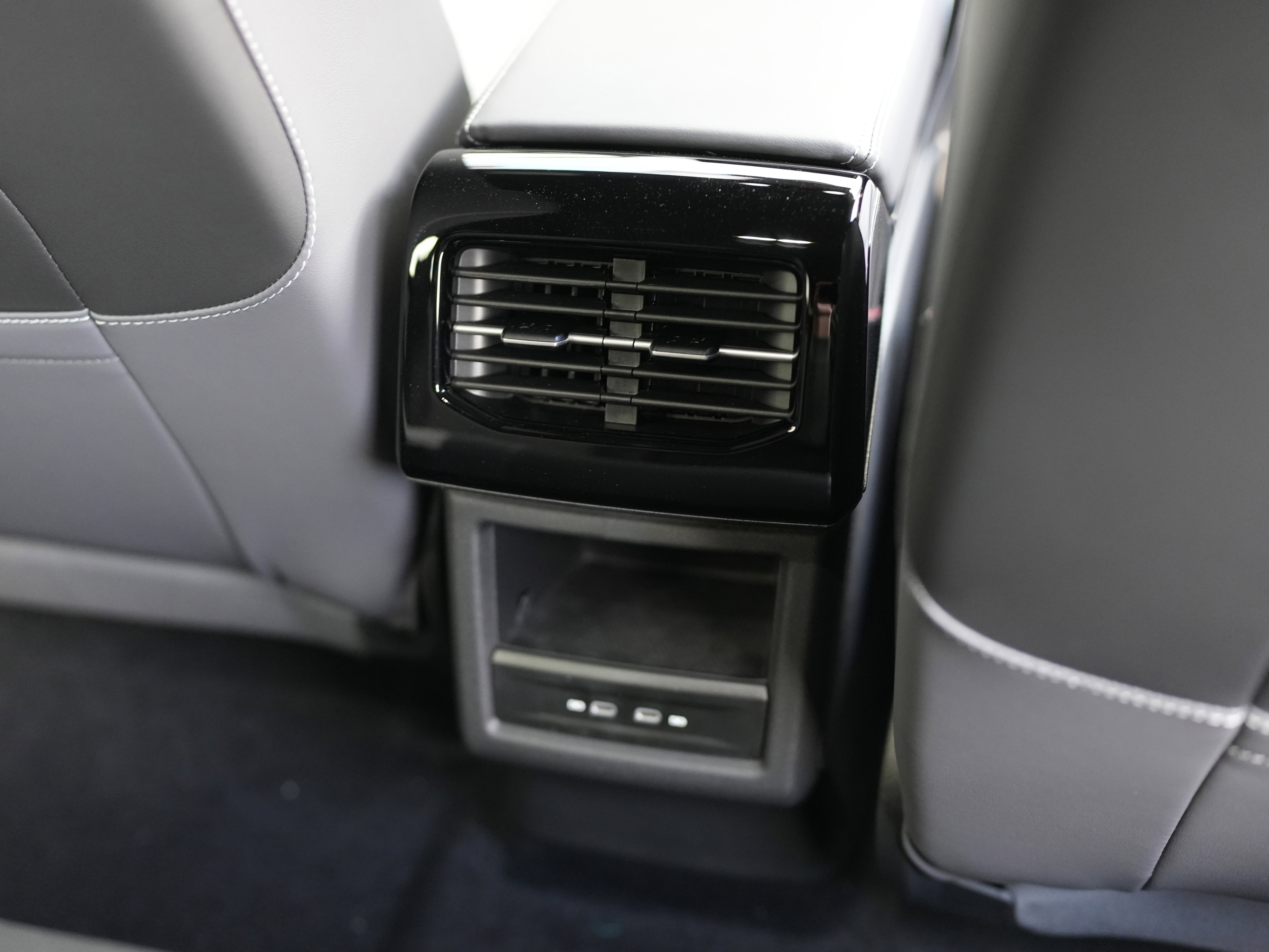 New 2026 Volkswagen ID.4 Pro image 29