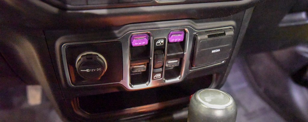 Used 2022 Jeep Wrangler Unlimited Sahara w/ Safety Group image 21