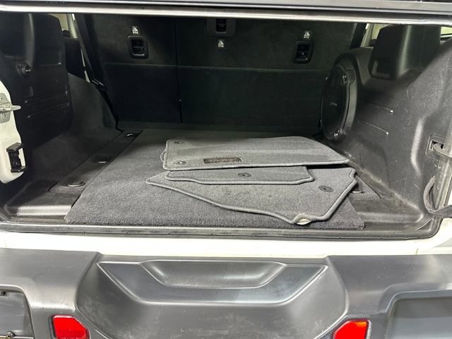 Used 2019 Jeep Wrangler Unlimited Sahara w/ Uconnect 4C Nav & Sound Group image 28