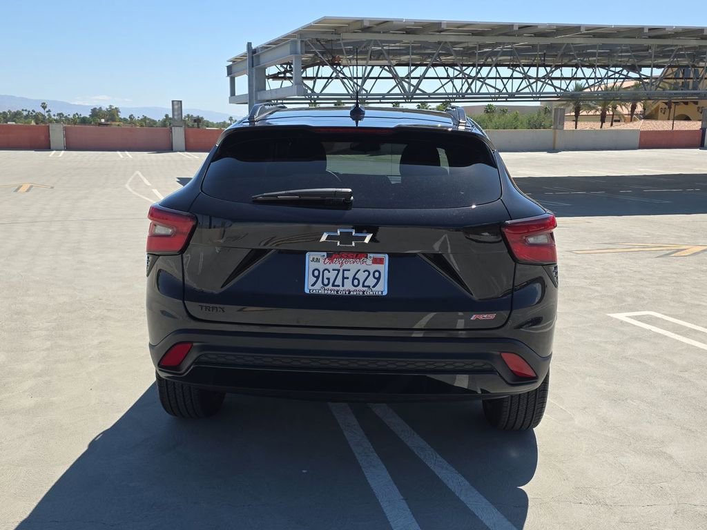 Used 2024 Chevrolet Trax RS w/ Driver Confidence Package image 7