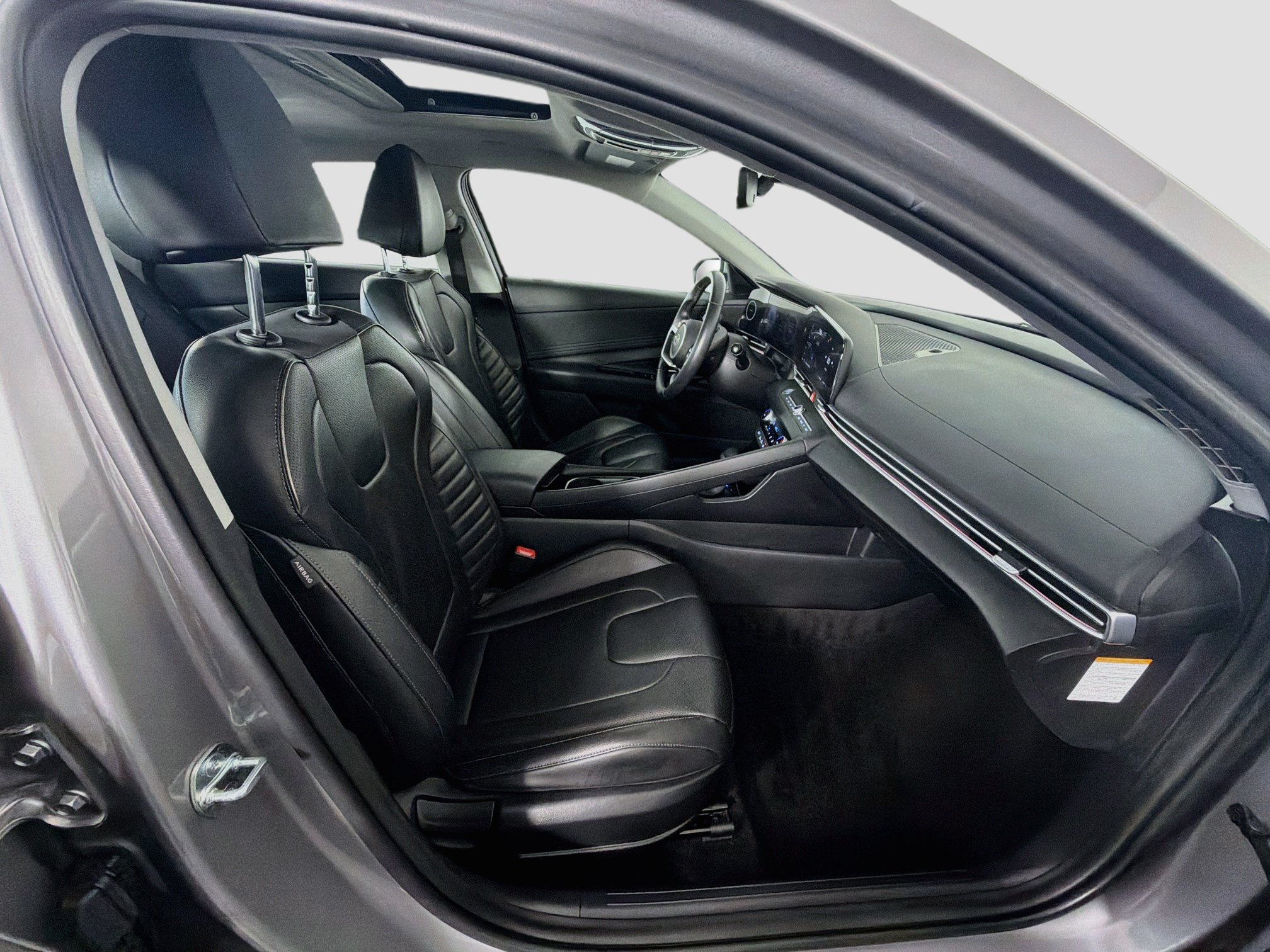 Used 2025 Hyundai Elantra Limited FWD image 33
