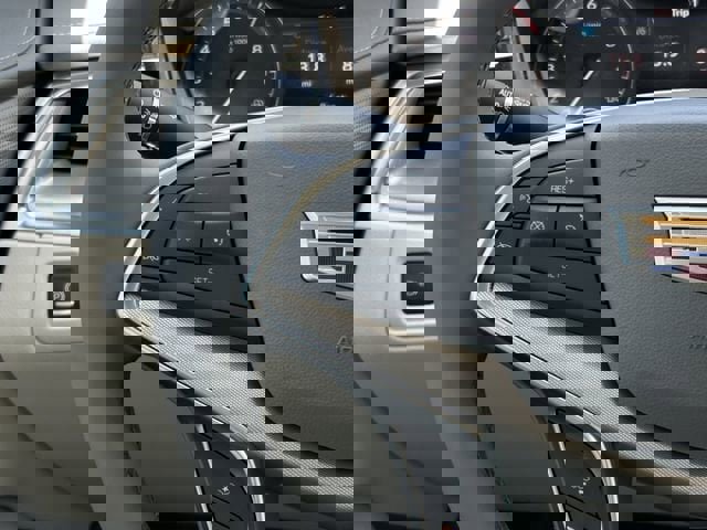 New 2025 Cadillac XT5 Premium Luxury w/ Technology Package image 15