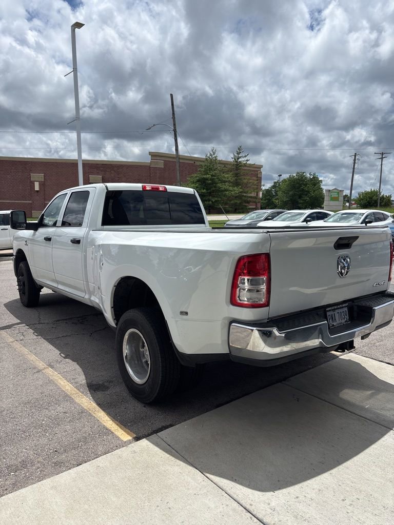 Used 2024 RAM 3500 Tradesman w/ Chrome Appearance Group AWD/4WD image 13