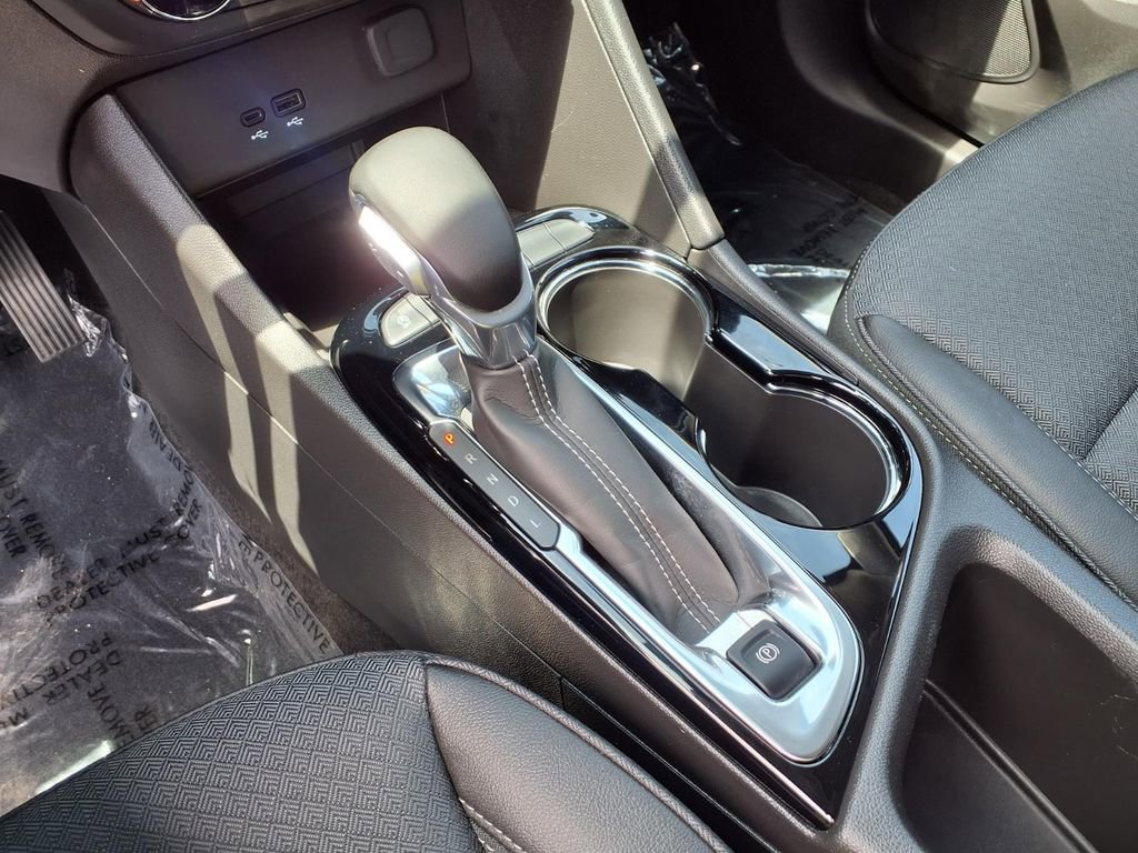 Used 2024 Buick Encore GX Preferred FWD image 24