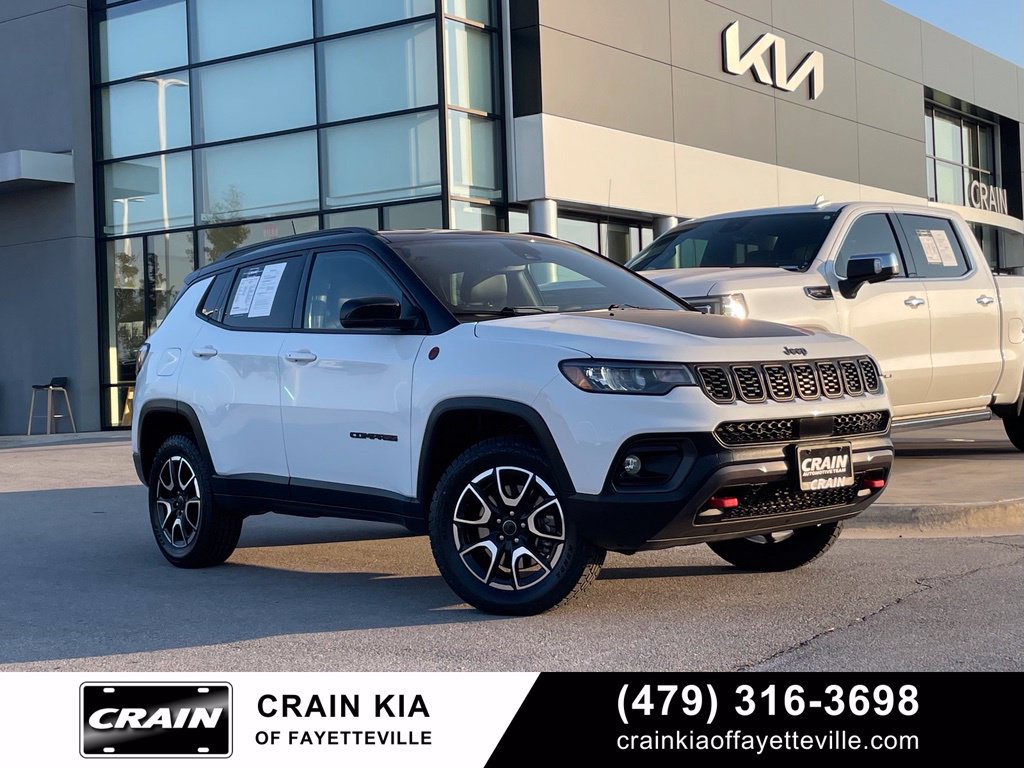 Used 2025 Jeep Compass Trailhawk