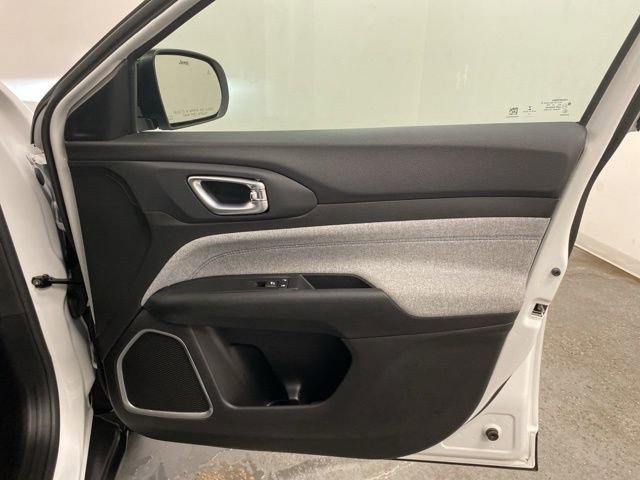 Used 2022 Jeep Compass Latitude w/ Convenience Group image 27