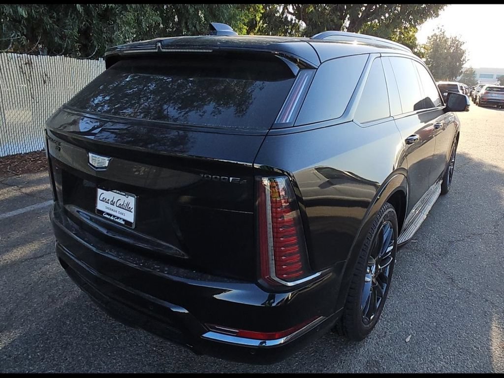 Used 2025 Cadillac Escalade IQ Sport 1 w/ LPO, ONYX Package AWD/4WD image 7