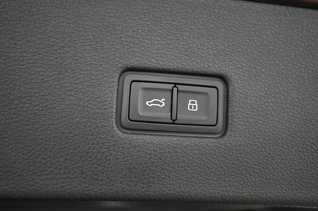 Used 2024 Audi RS Q8 image 21