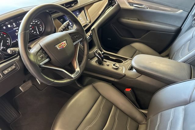Certified 2025 Cadillac XT6 Sport w/ Platinum Package AWD/4WD image 10