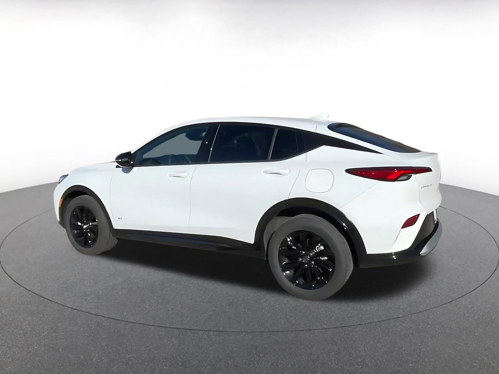 Used 2025 Buick Envista Sport Touring image 10