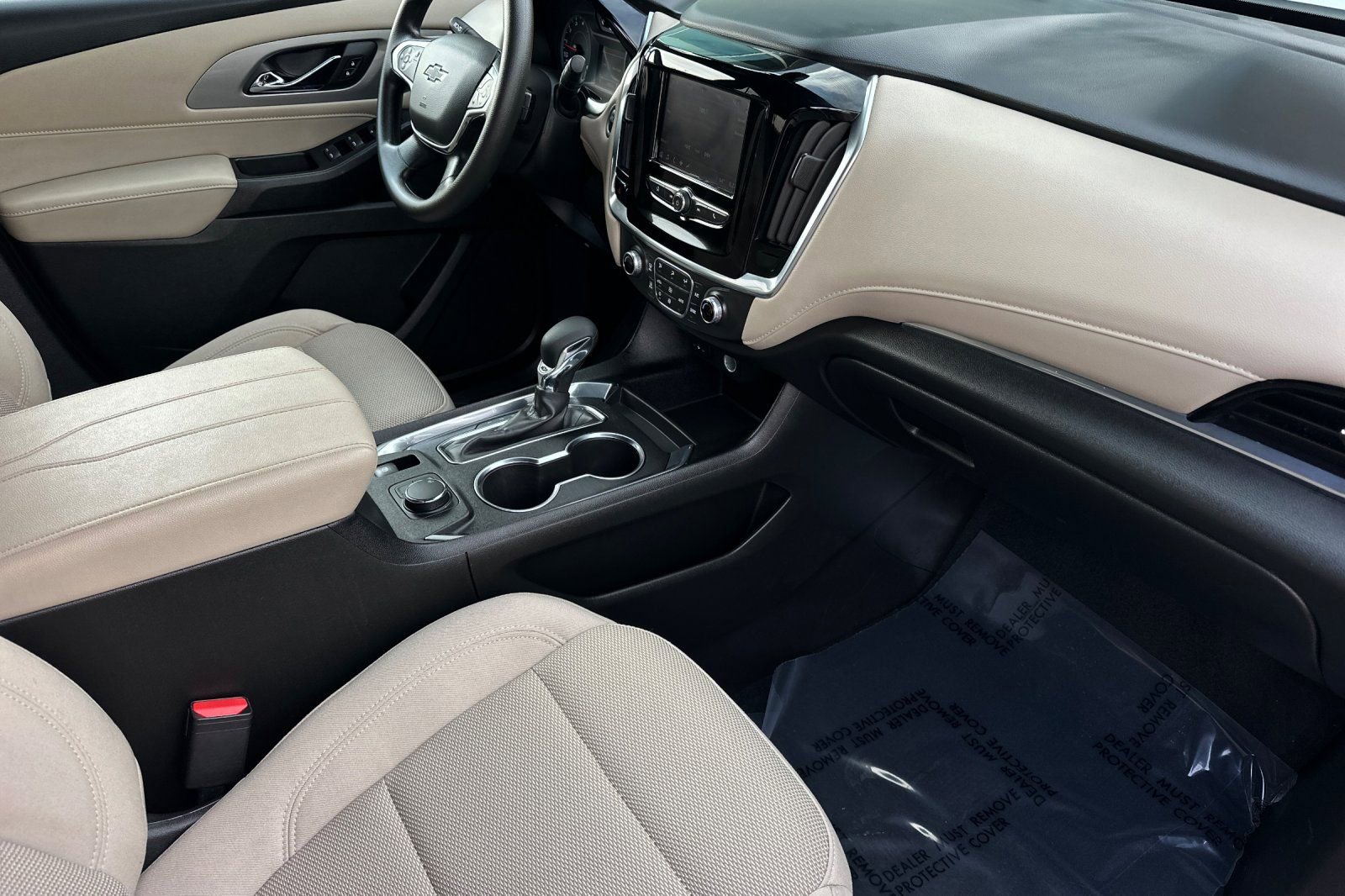 Certified 2023 Chevrolet Traverse LS w/ Midnight/Sport Edition image 21