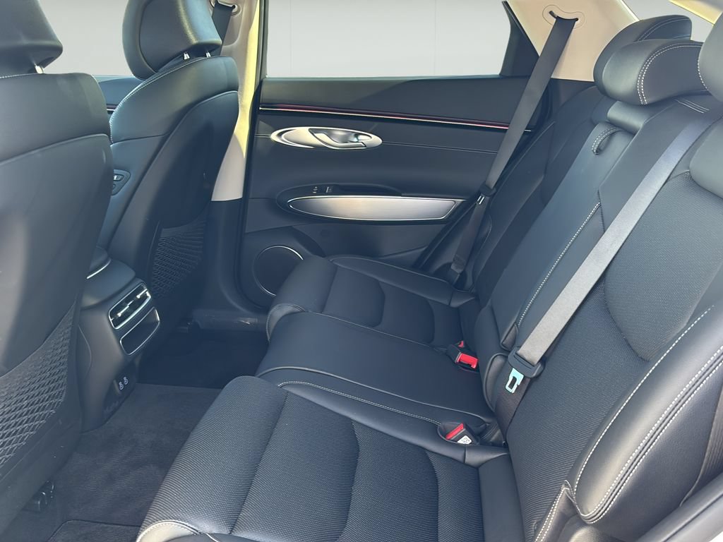 Certified 2026 Genesis GV70 2.5T Select AWD/4WD image 16