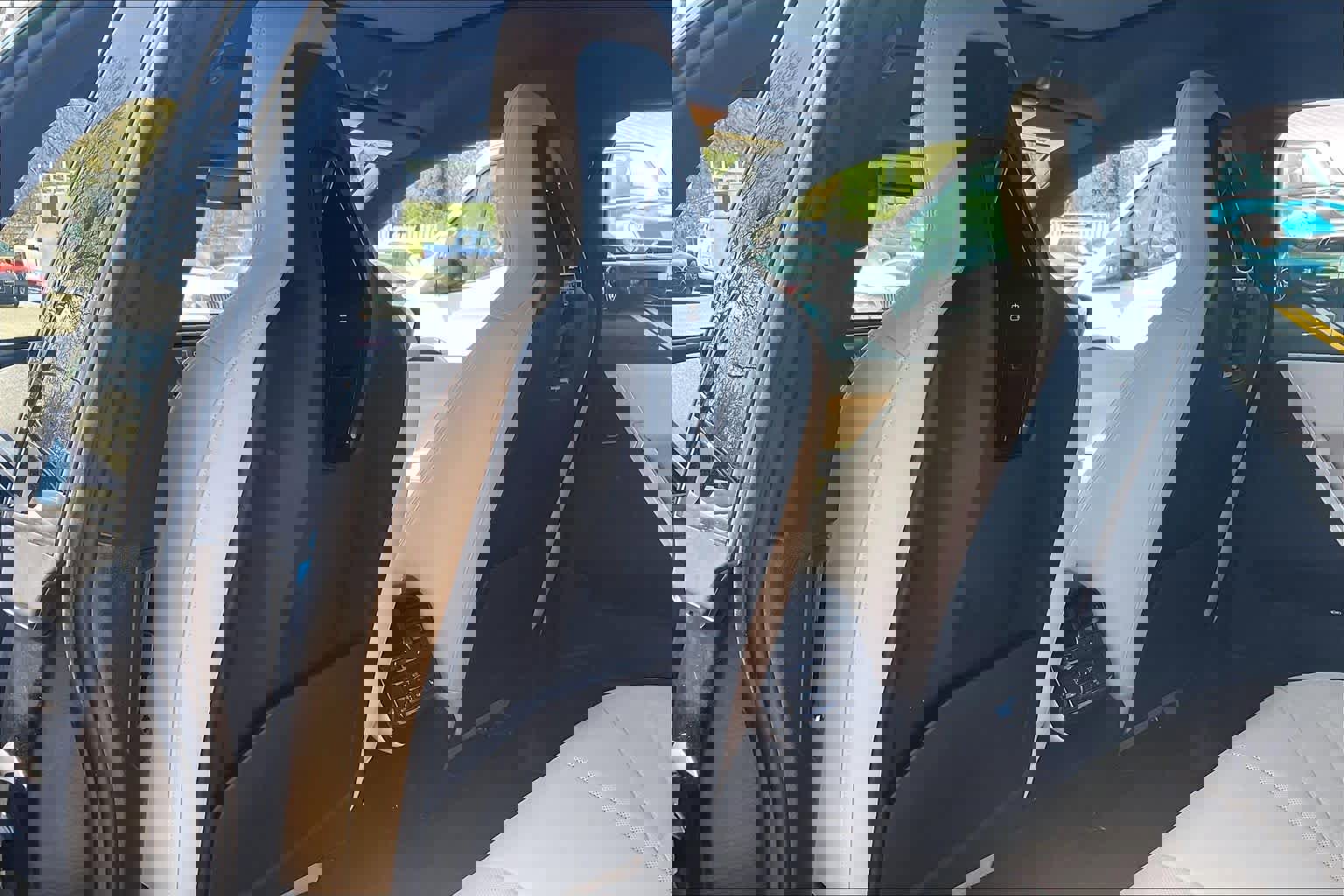 Certified 2024 BMW iX xDrive50 w/ Premium Package image 22