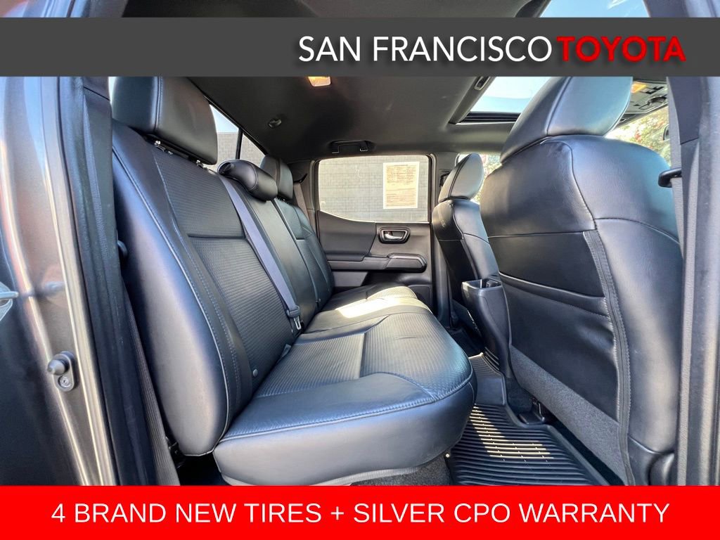 Certified 2018 Toyota Tacoma TRD Off-Road AWD/4WD image 17