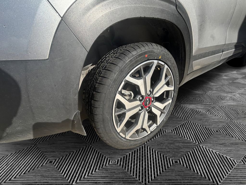 Used 2023 Kia Seltos SX image 18