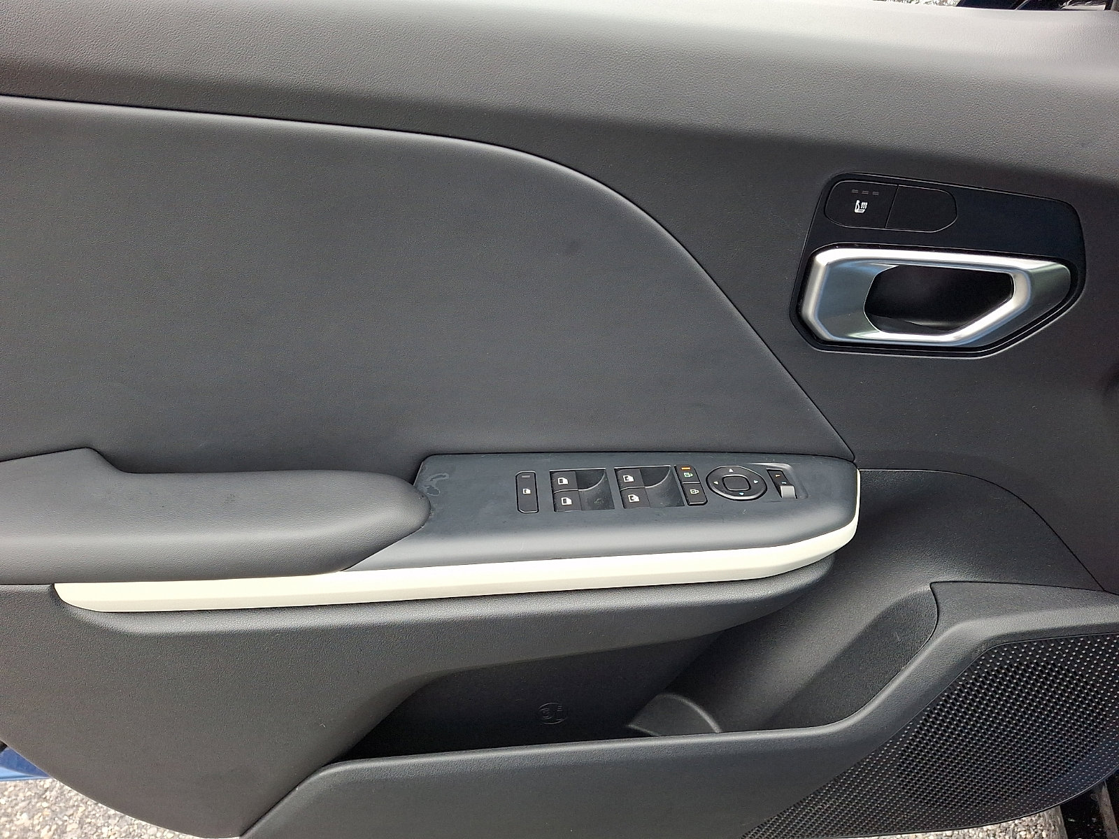 Used 2025 Kia K4 GT-Line w/ GT-Line Sunroof Package image 12