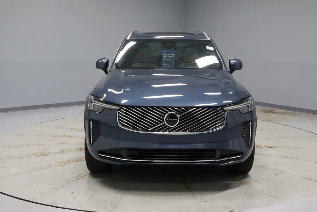 Used 2025 Volvo XC90 B5 Plus w/ Protection Package AWD/4WD image 6