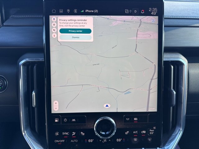 Used 2025 GMC Acadia Elevation image 17