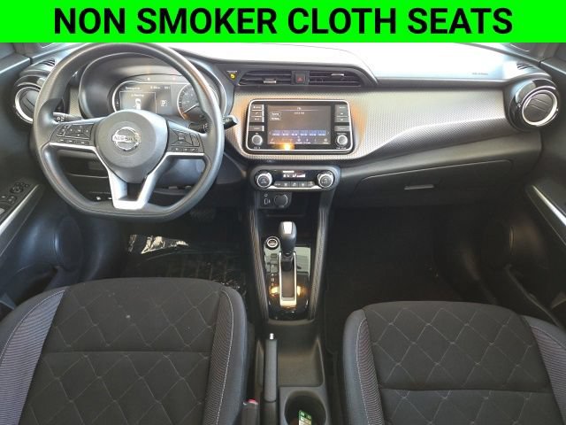 Used 2019 Nissan Kicks SV FWD image 2