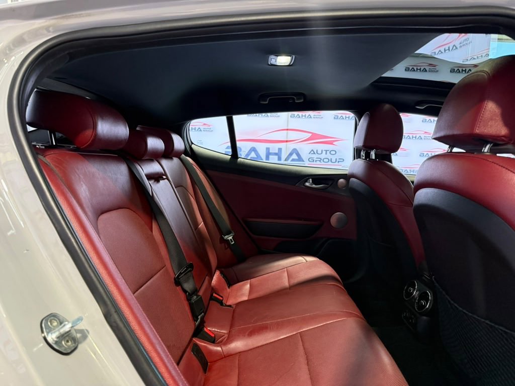 Used 2022 Kia Stinger GT-Line w/ Sun & Sound Package AWD/4WD image 38