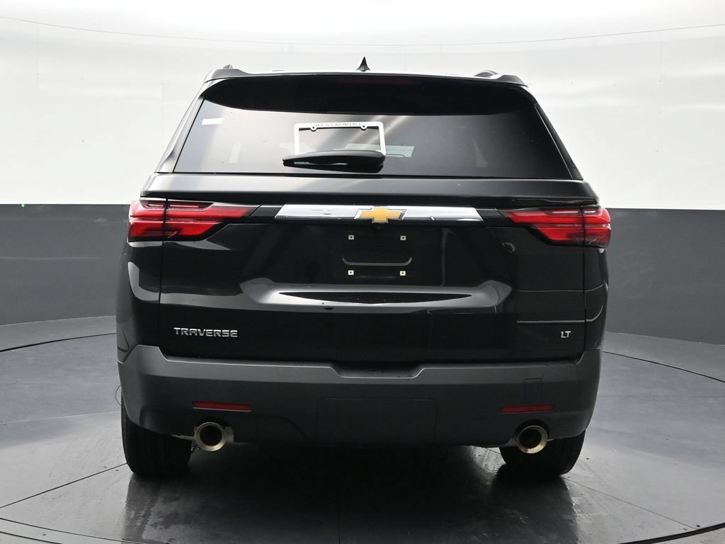 Used 2023 Chevrolet Traverse LT FWD image 4