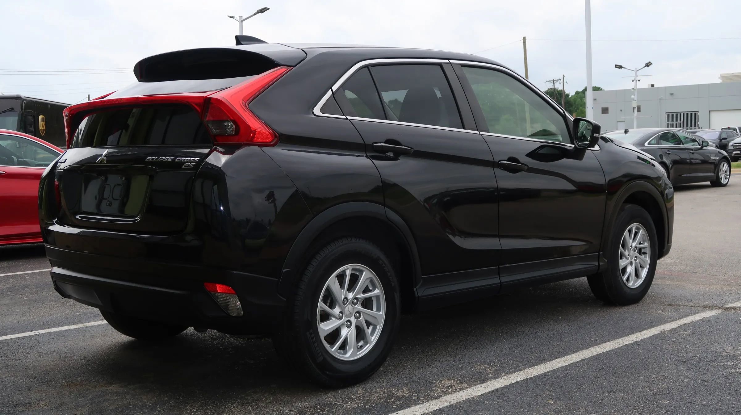 Used 2019 Mitsubishi Eclipse Cross ES image 14