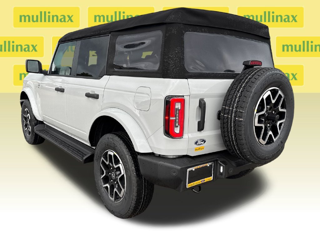 New 2026 Ford Bronco Outer Banks AWD/4WD image 4