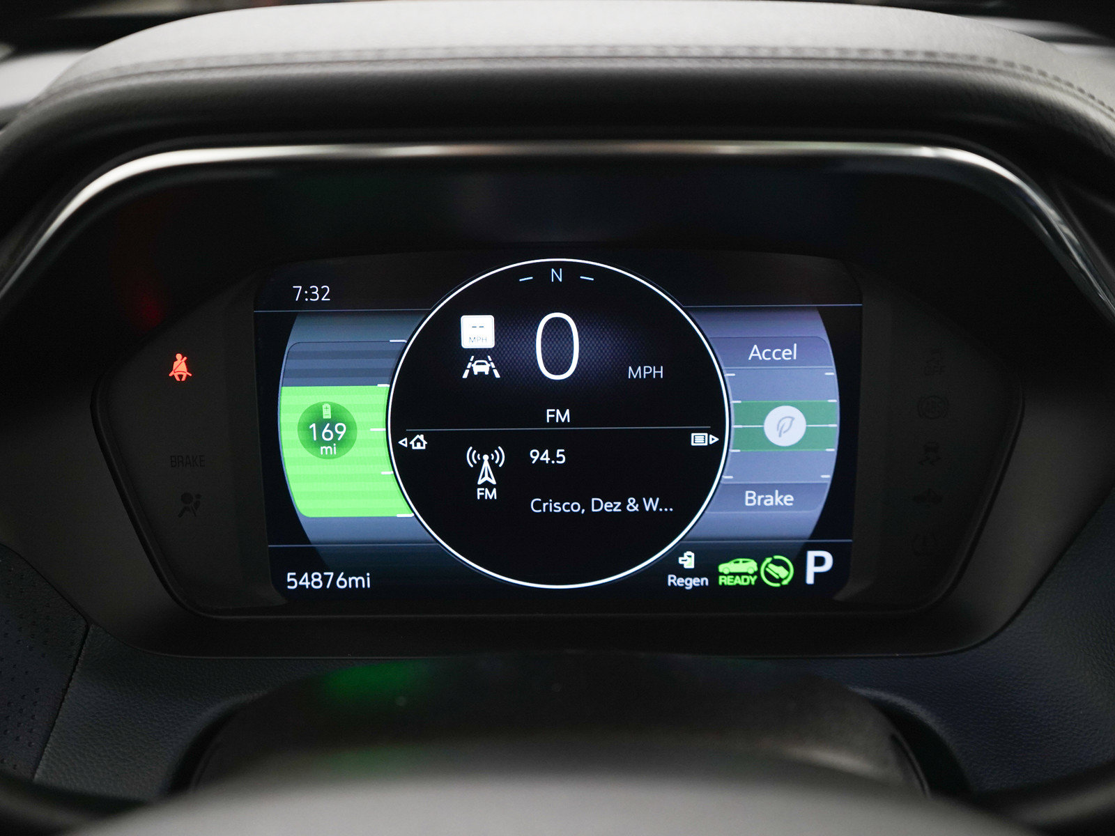 Used 2022 Chevrolet Bolt EUV Premier w/ Sun & Sound Package FWD image 23