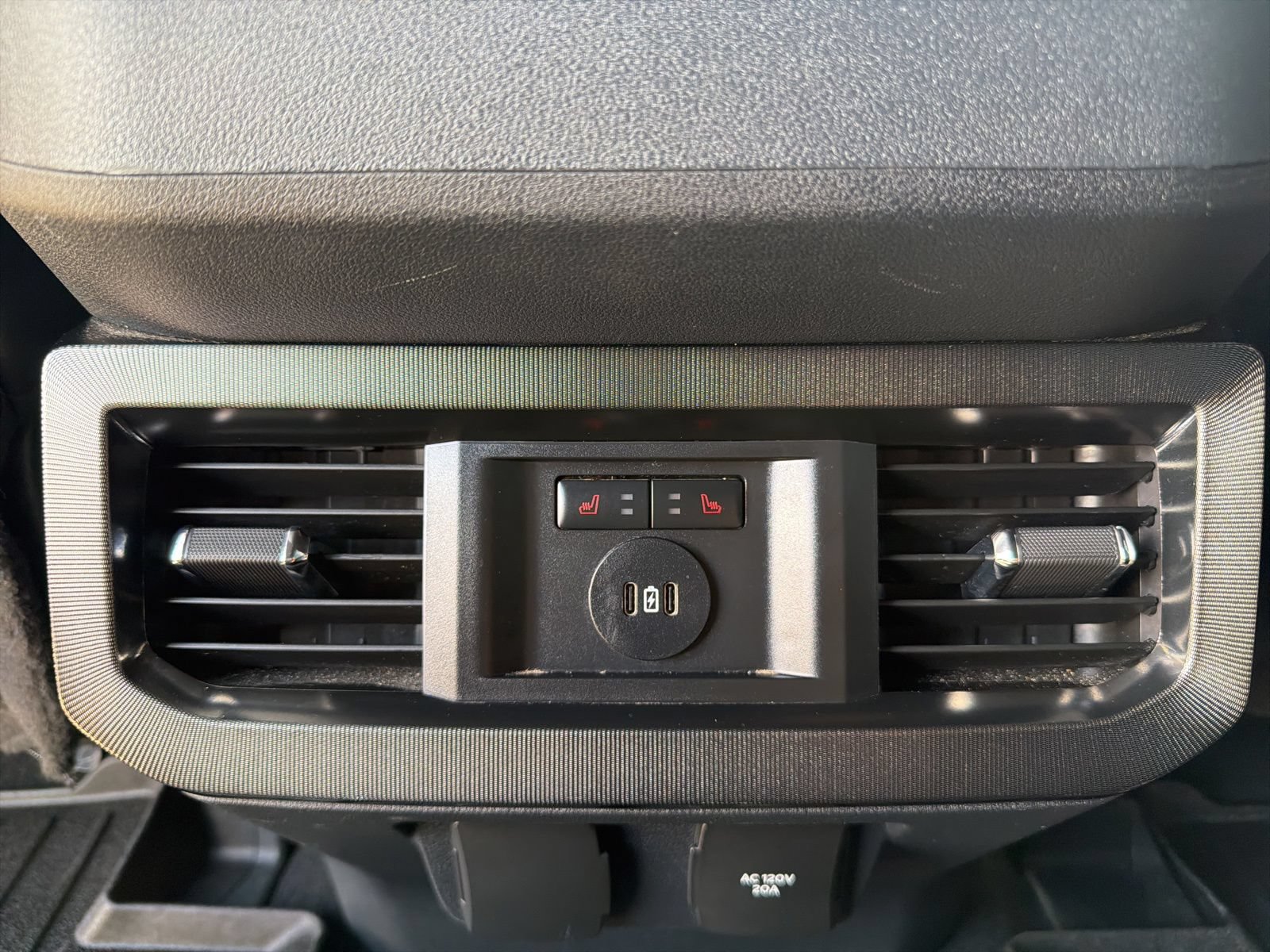 Used 2023 Ford F250 Platinum AWD/4WD image 25