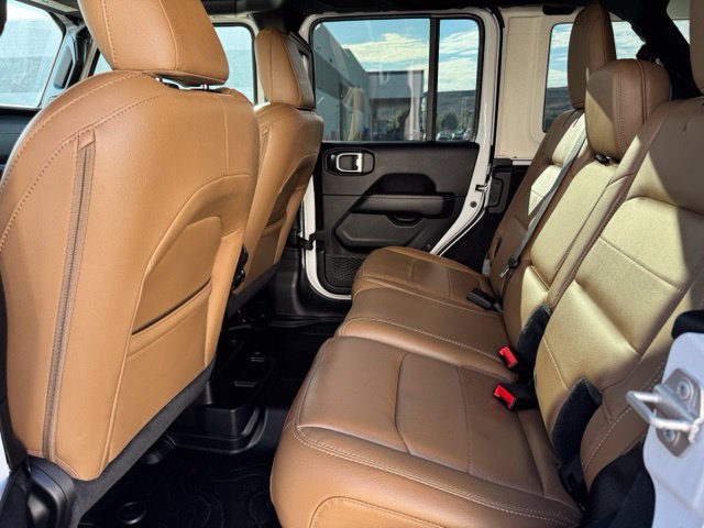 Used 2020 Jeep Wrangler Unlimited Sahara AWD/4WD image 6