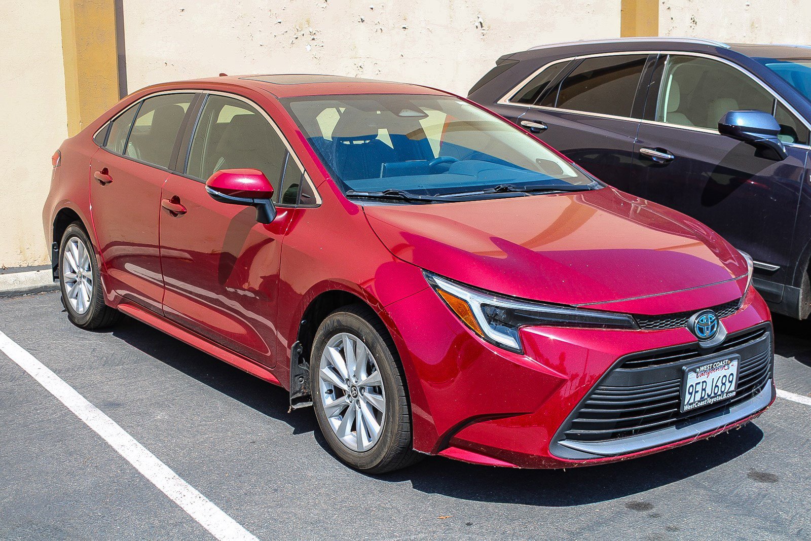 Used 2023 Toyota Corolla XLE FWD image 3