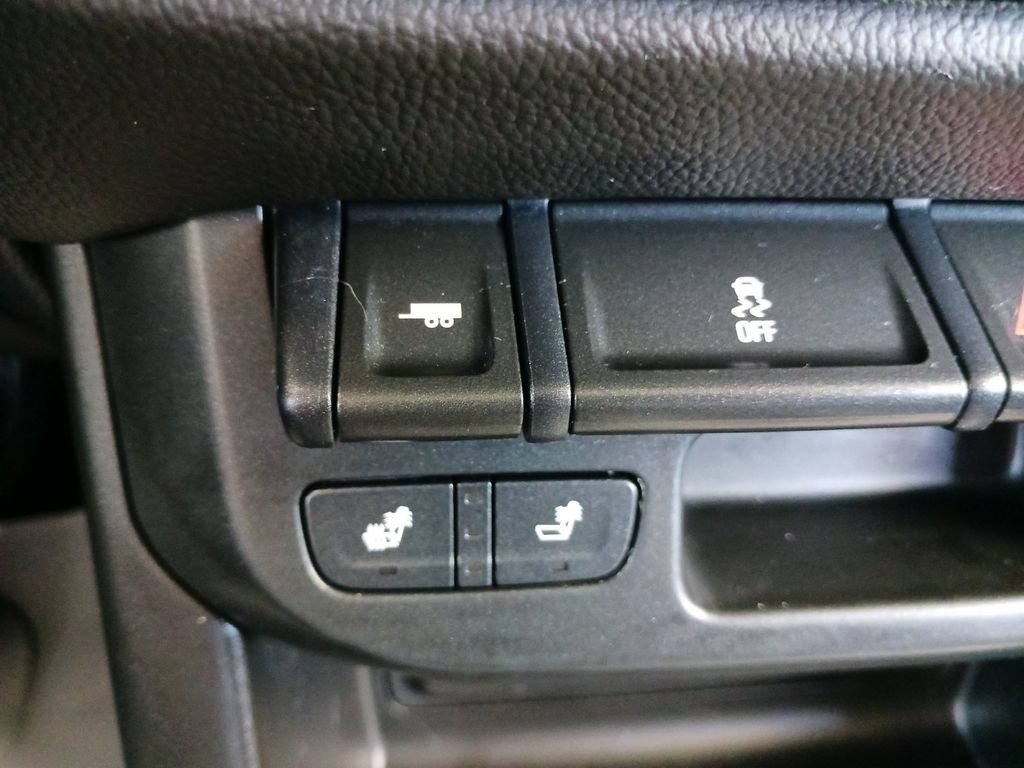 Used 2018 Chevrolet Colorado LT w/ LT Convenience Package AWD/4WD image 24