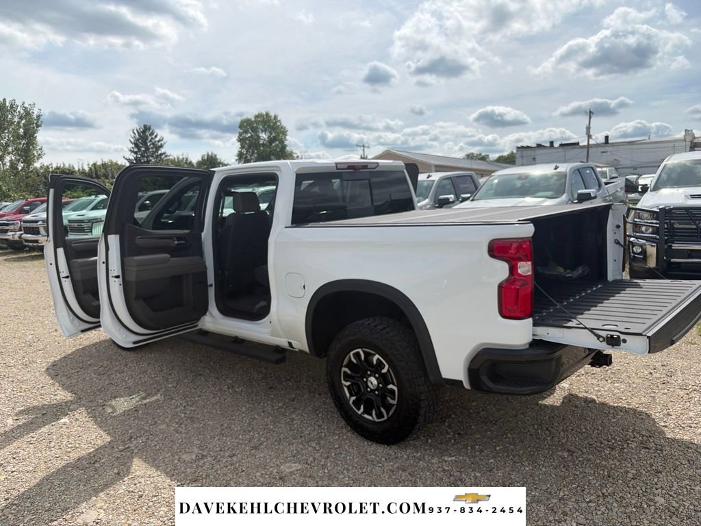 Used 2025 Chevrolet Silverado 1500 ZR2 w/ Technology Package AWD/4WD image 33