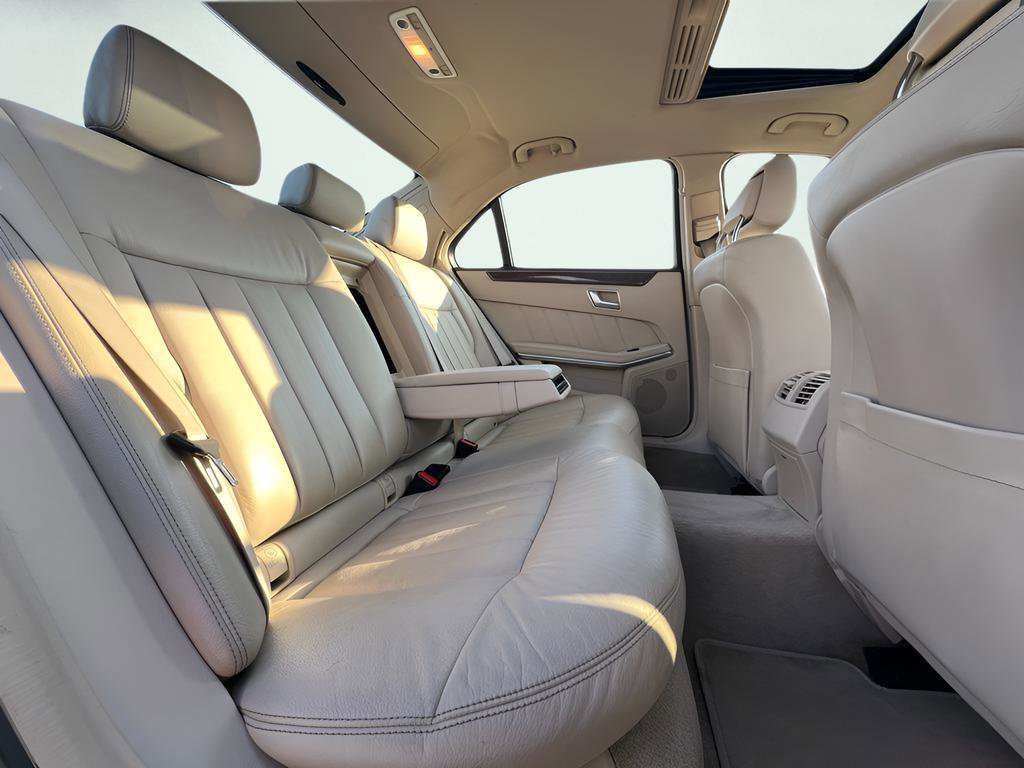 Used 2015 Mercedes-Benz E 350 4MATIC Sedan image 26