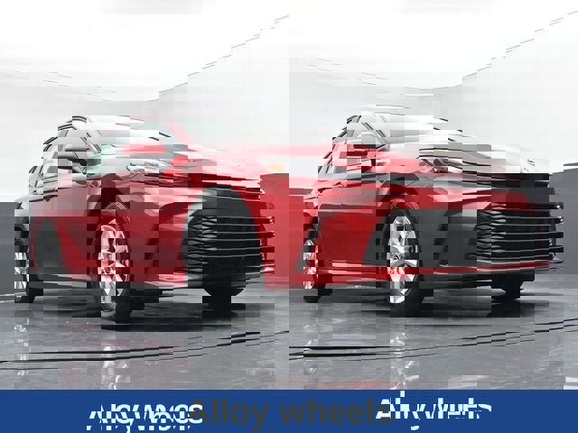 Used 2025 Toyota Camry LE image 33