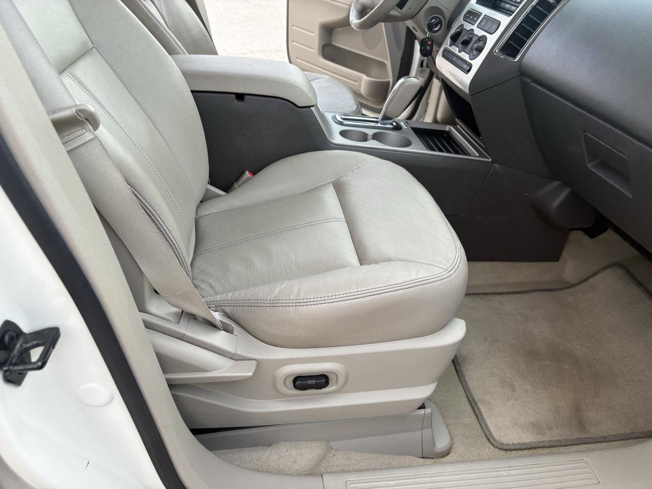 Used 2008 Ford Edge SEL FWD image 23