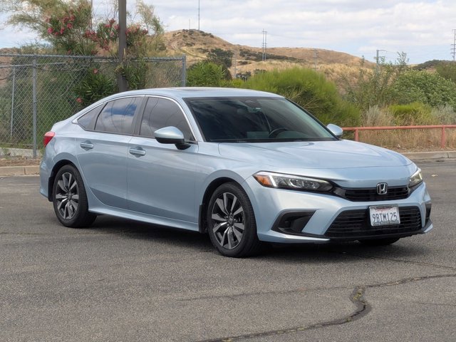 Used 2022 Honda Civic EX image 3