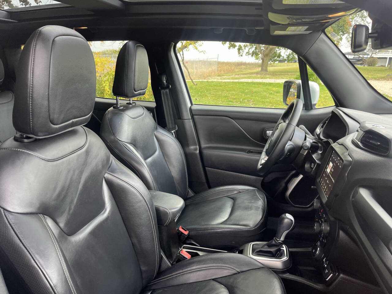 Used 2020 Jeep Renegade Altitude image 29