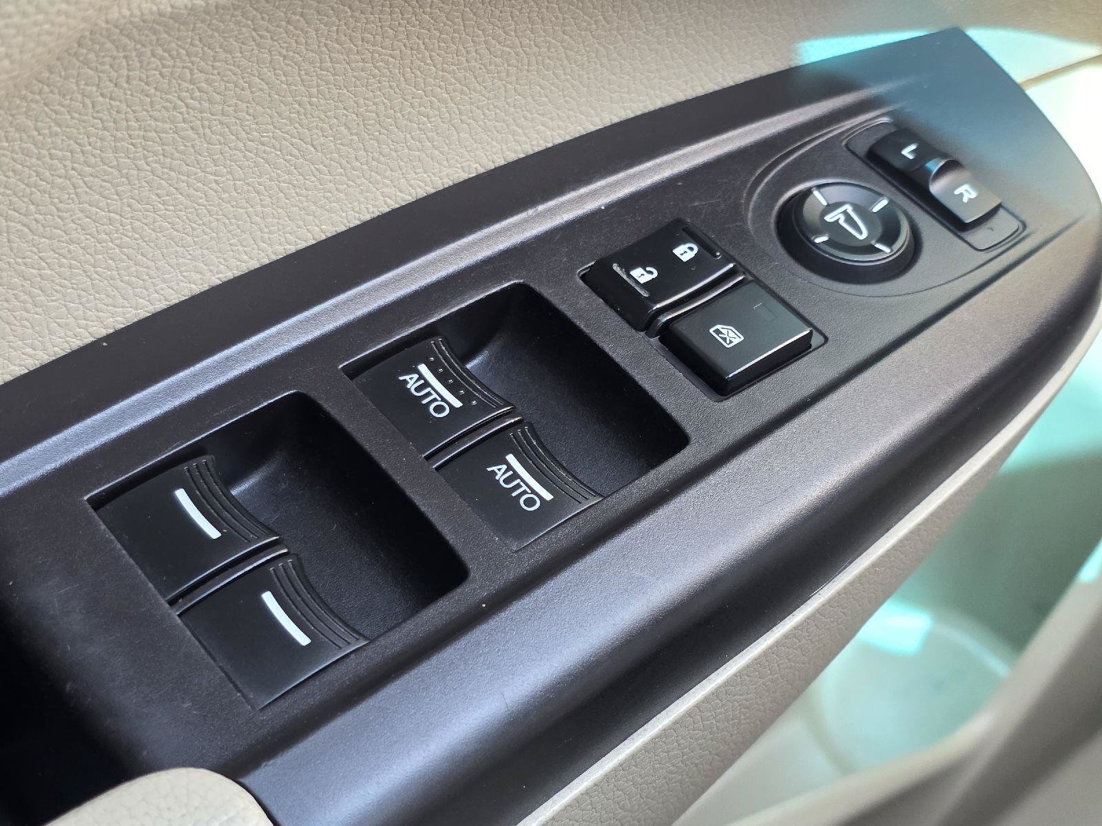 Used 2013 Acura RDX AWD w/ Technology Package image 9