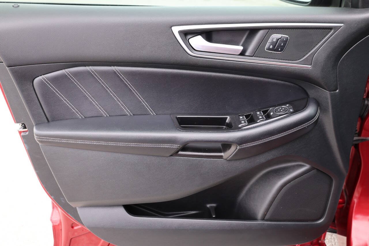 Used 2016 Ford Edge Sport w/ Equipment Group 401A AWD/4WD image 12