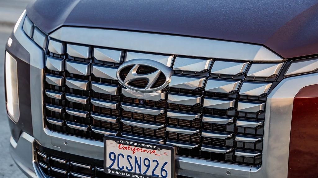 Used 2023 Hyundai Palisade Calligraphy image 6