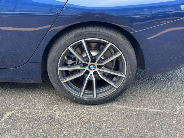 Used 2020 BMW 330i xDrive Sedan w/ Driving Assistance Package AWD/4WD image 11