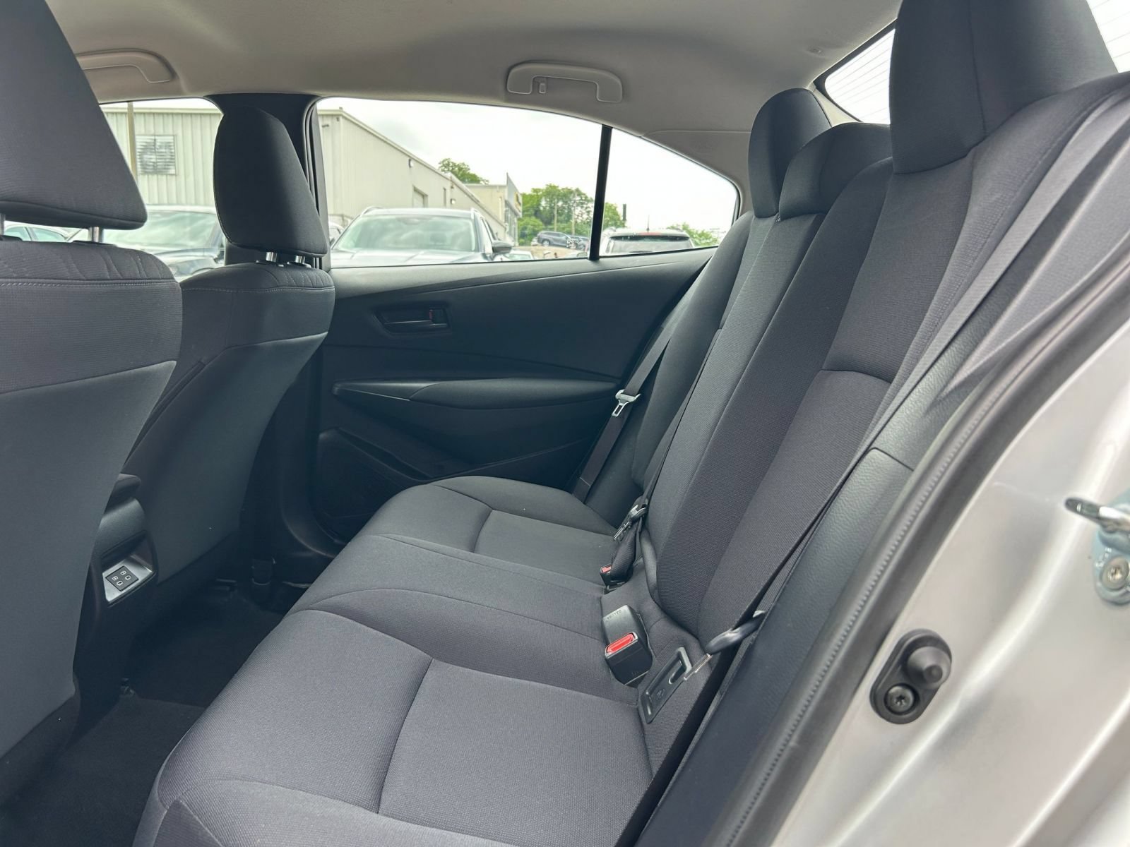 Used 2025 Toyota Corolla LE FWD image 20
