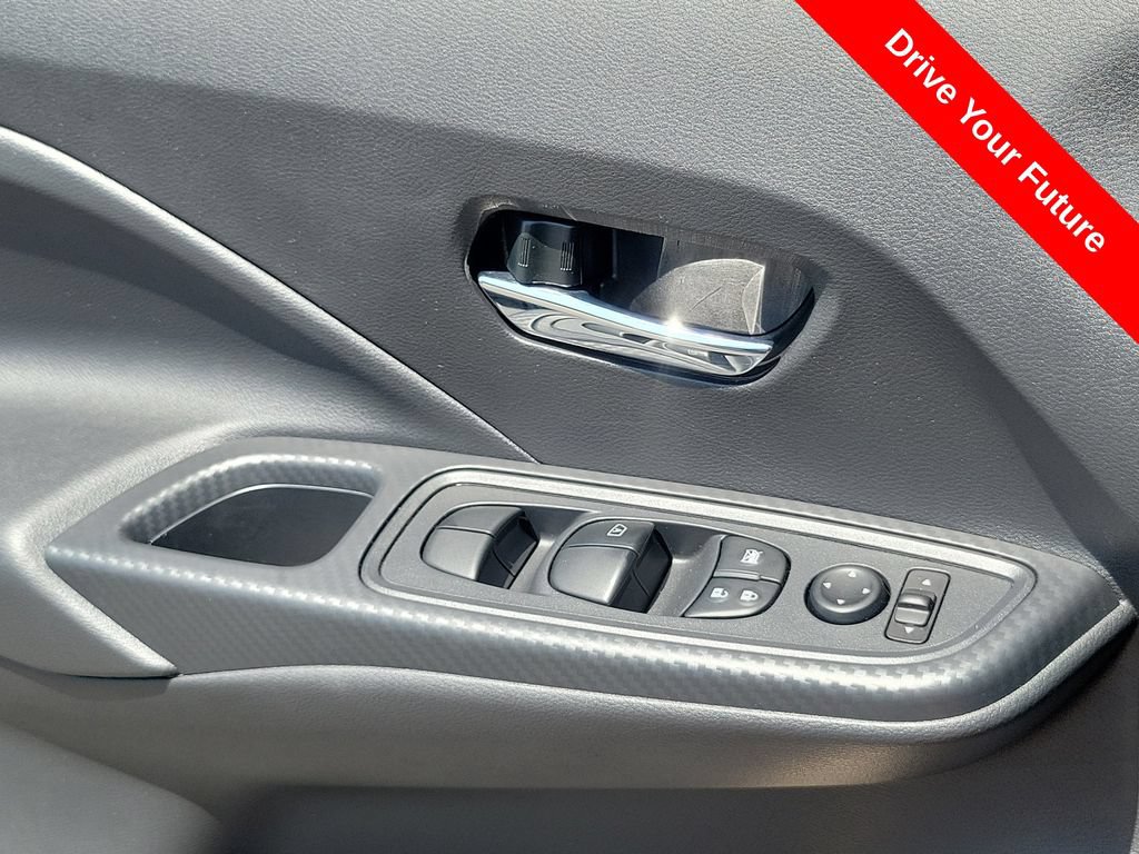 Used 2025 Nissan Versa SV w/ Trunk Package FWD image 15