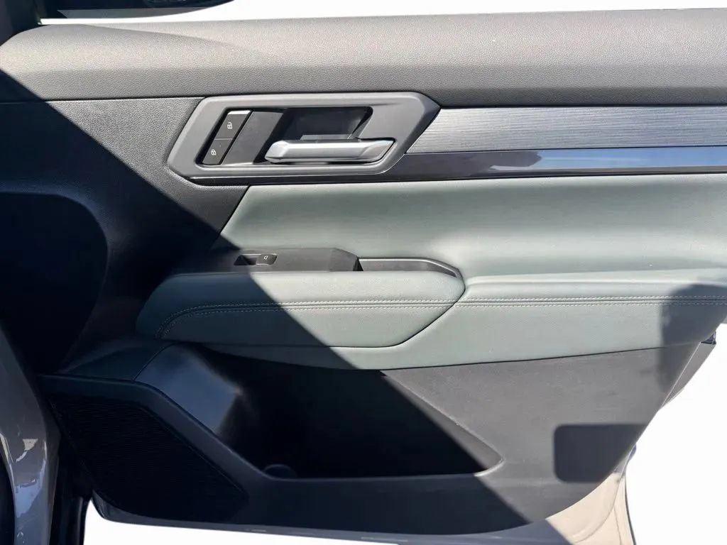 New 2026 GMC Terrain AT4 AWD/4WD image 15