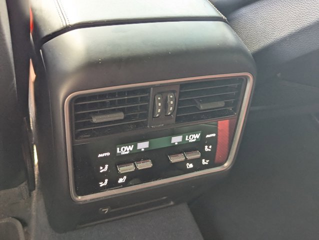 Used 2024 Porsche Cayenne S image 15