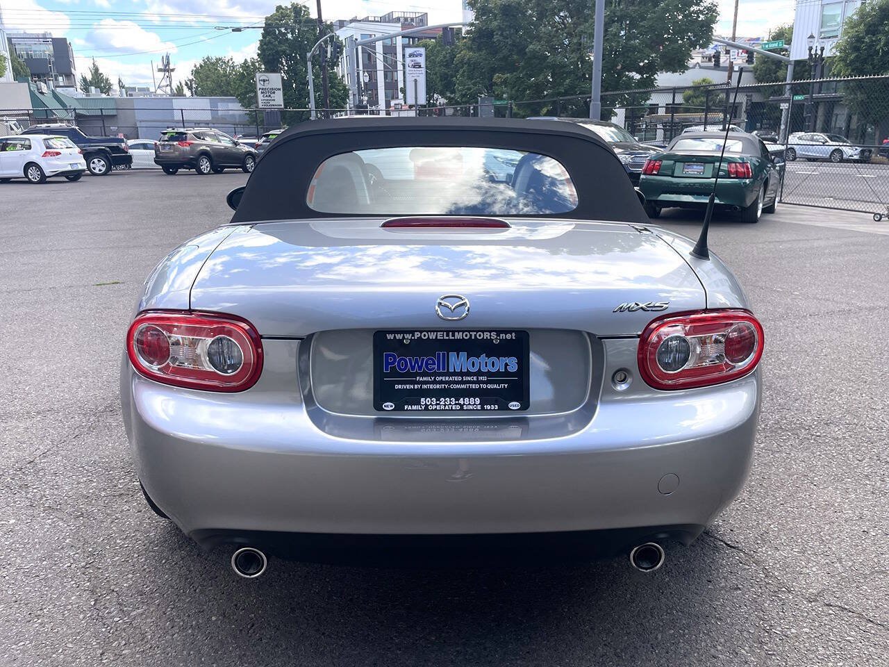 Used 2015 MAZDA MX-5 Miata Sport RWD image 6