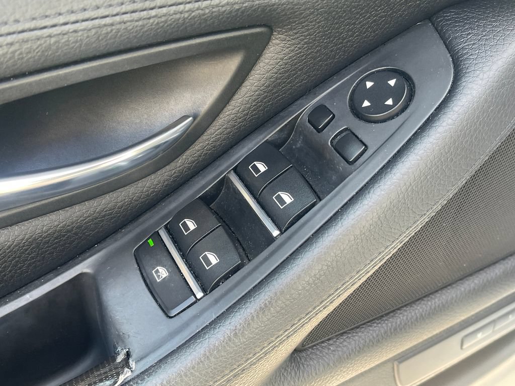 Used 2013 BMW 535i xDrive Sedan AWD/4WD image 14